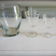 Service de 33 verres à pied et carafe