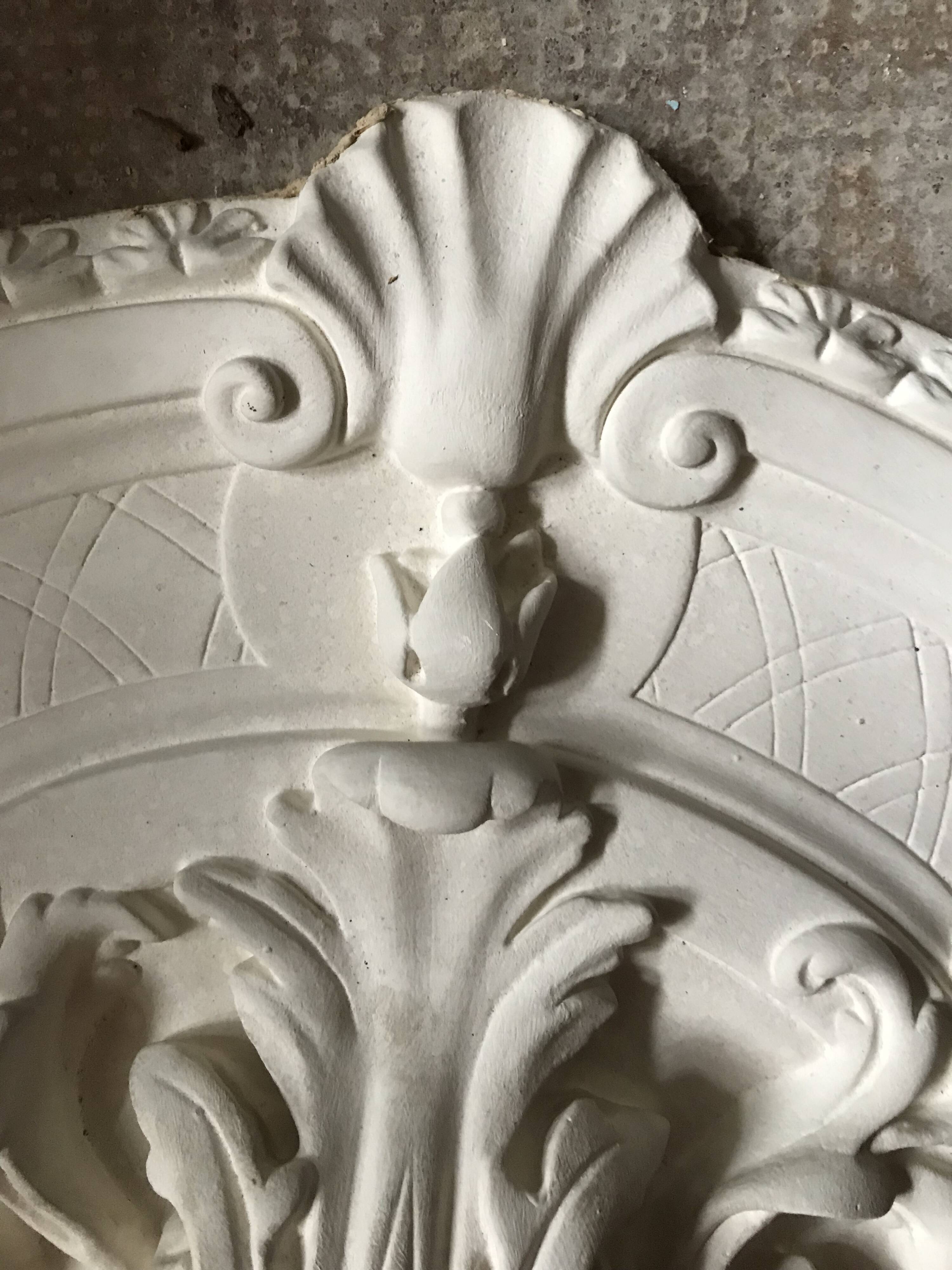 CEILING ROSE in Plaster