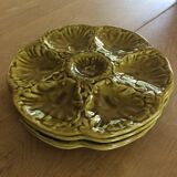 4 oyster plates