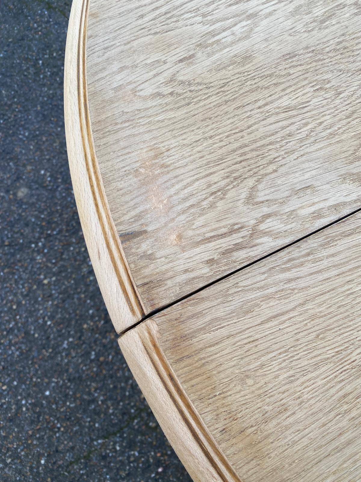 Renovated Louis Philippe round extendable dining table 115cm for 6 people.