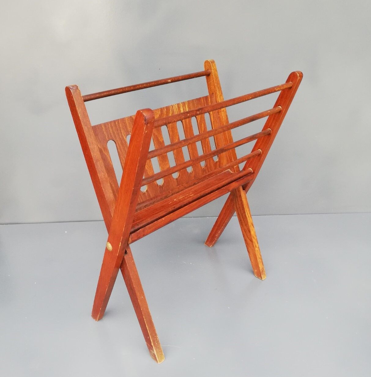 Scandinavian magazine rack of Cees Braakman