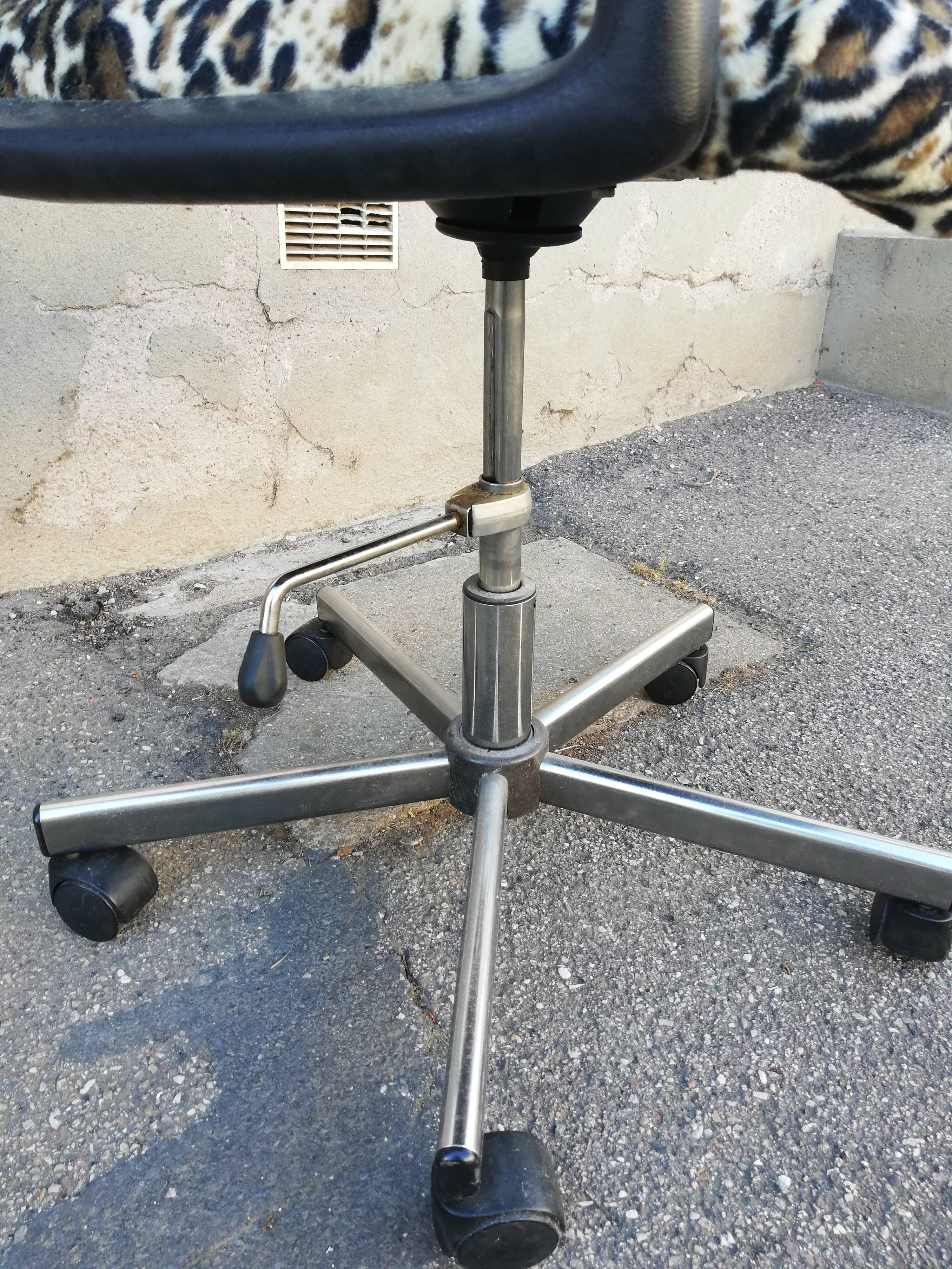 Vintage leopard fabric office chair