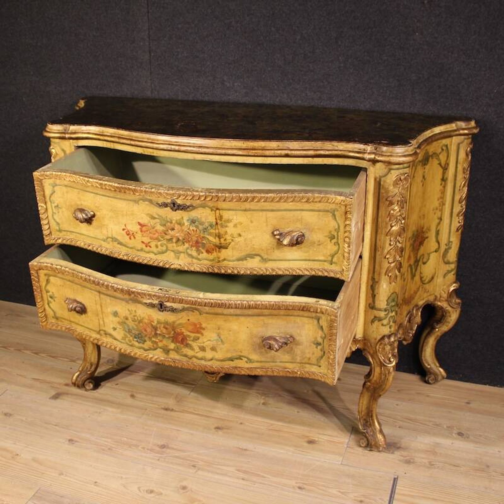 Commode vénitienne de style baroque du 20e siècle
