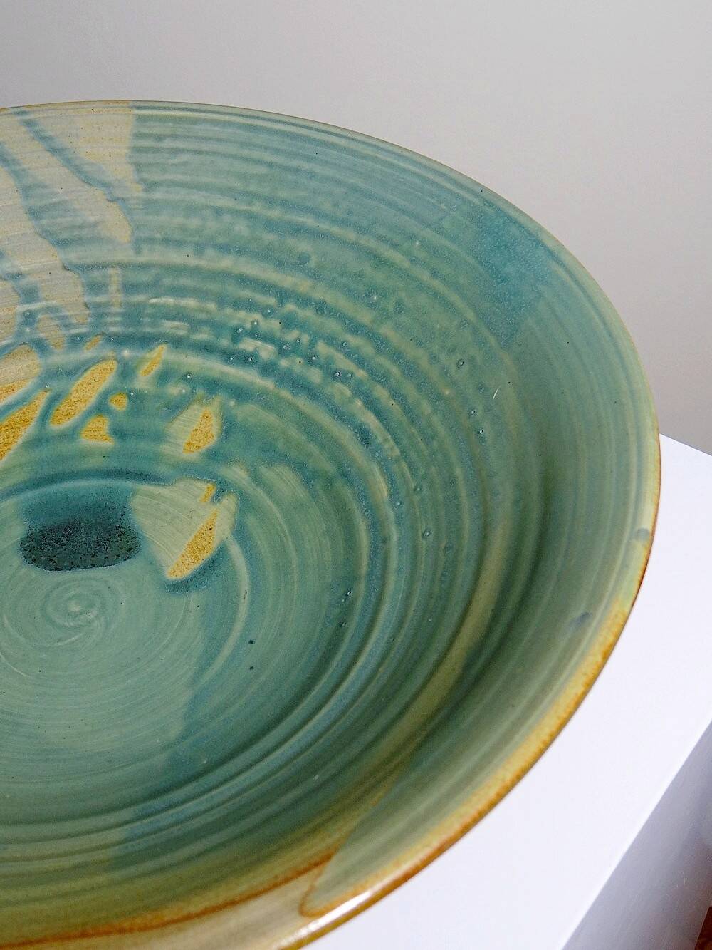 Very large fruit bowl Egbert Boonstra crafts Netherlands ceramic wine