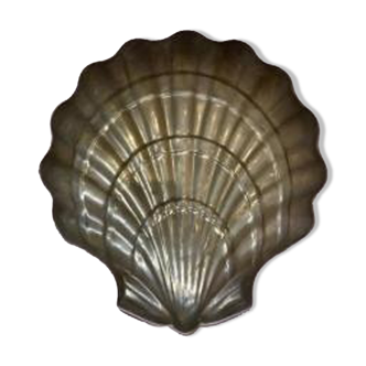 Golden shell brass cup