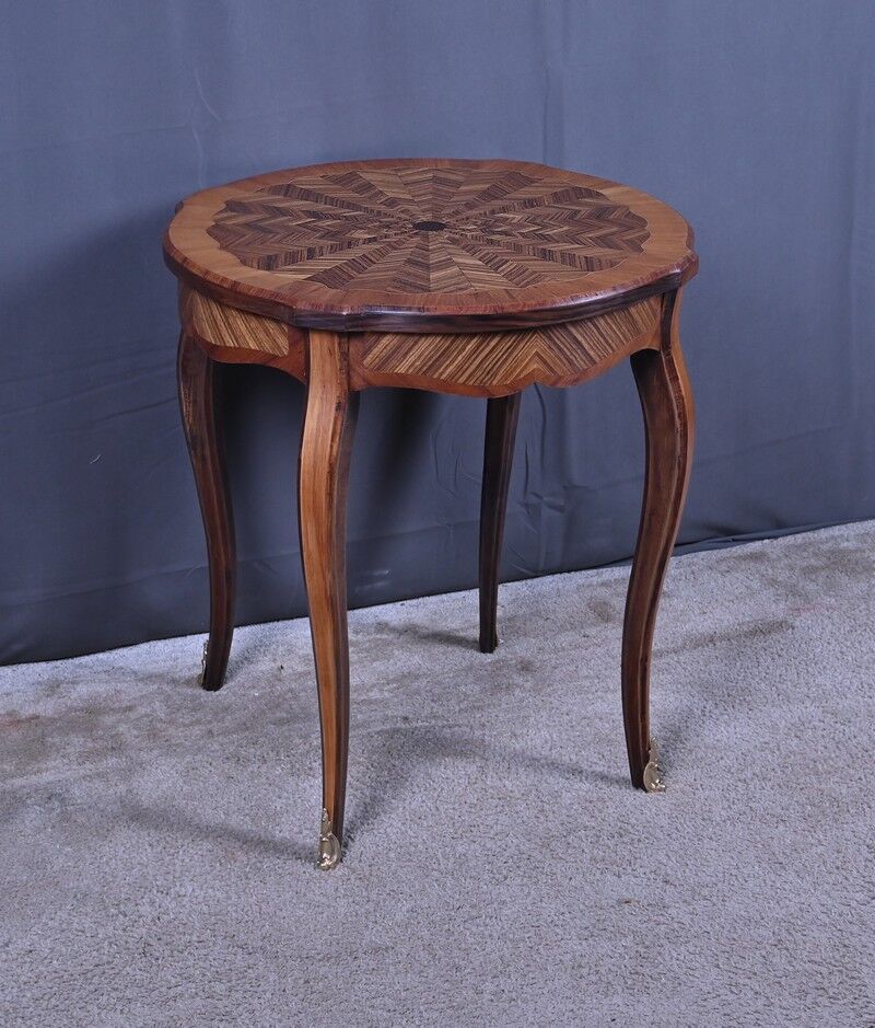 Marquetry gueridon, Louis XV style – first part of the 20th century