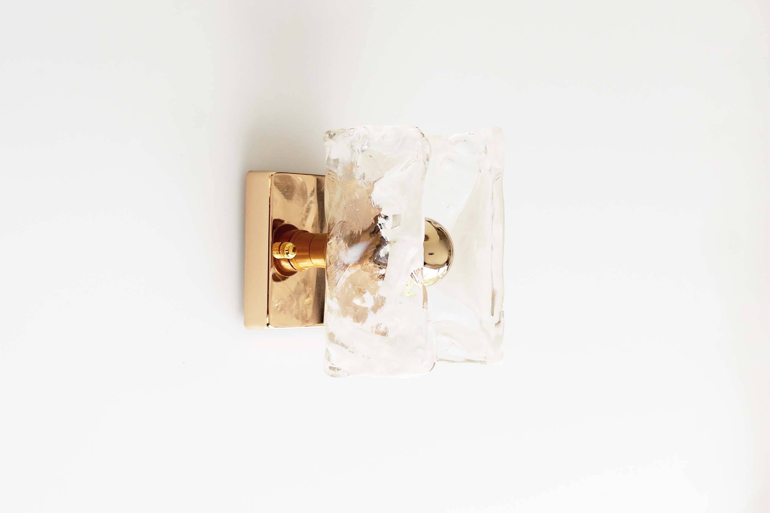 Single 1970’s Murano Glass ‘curved’ Wall Sconce by AV Mazzega