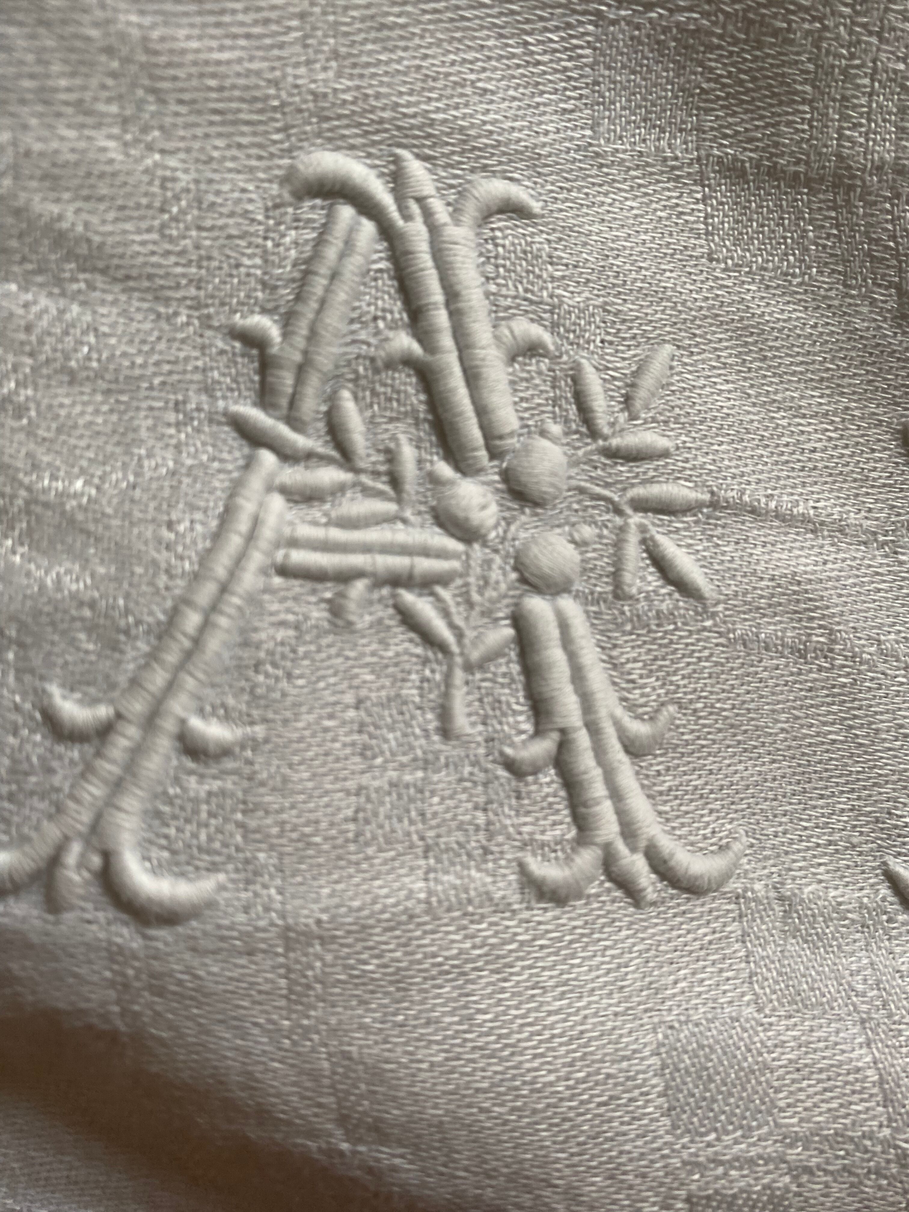 6 towels XIXth s linen and damask silk A M