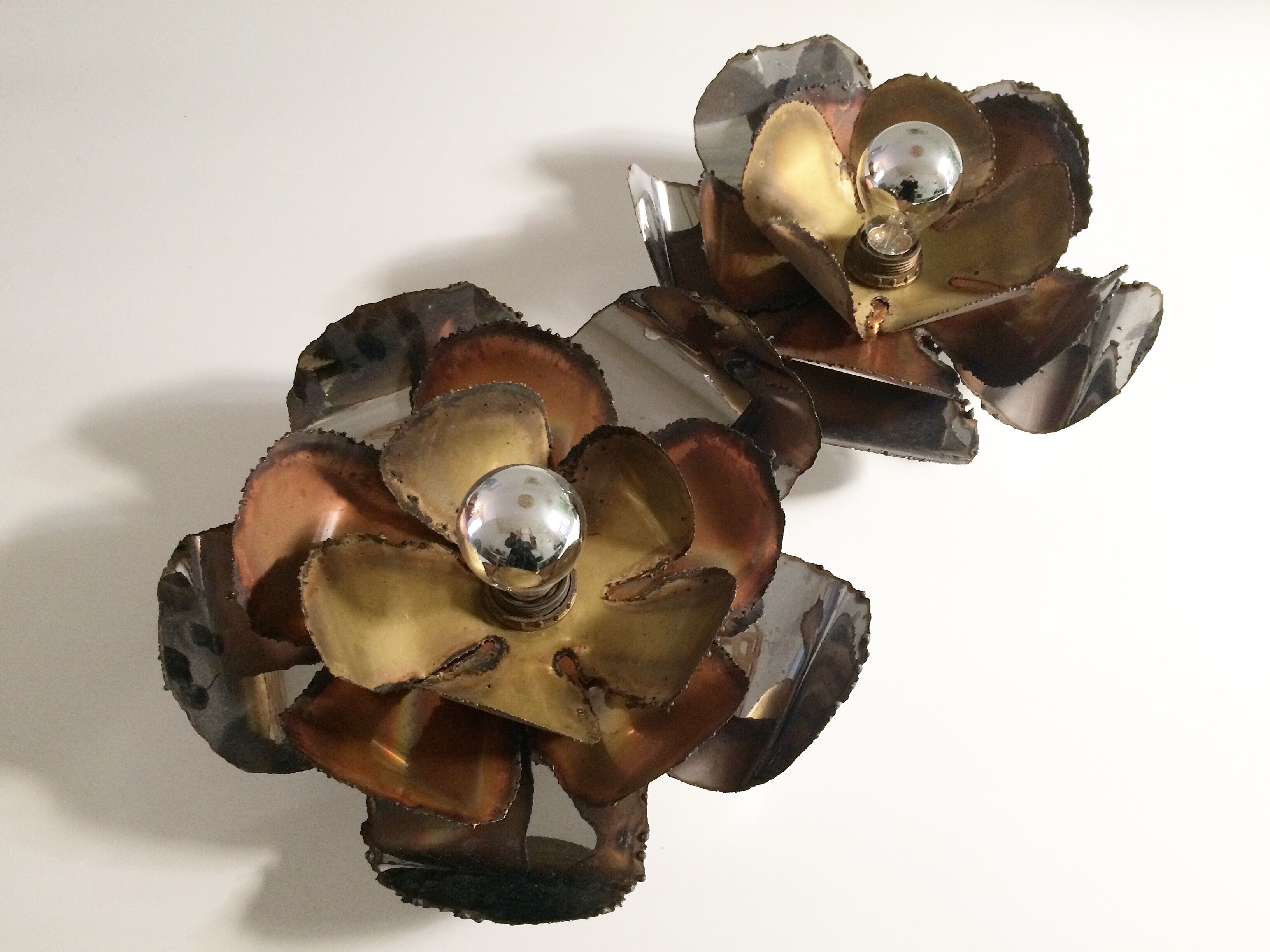 Pair of brutalist "flower" wall lamps CIRCA 1970