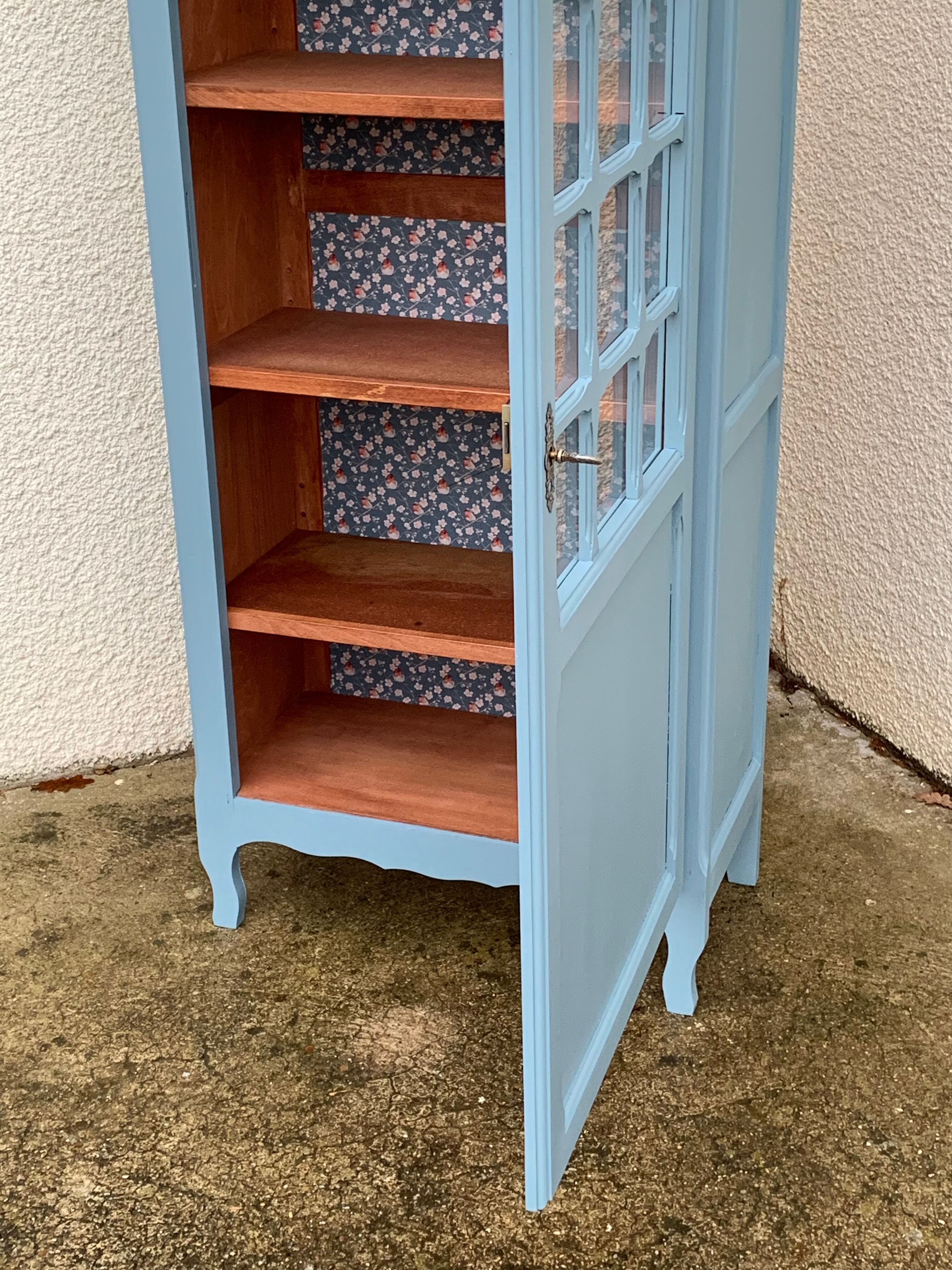 Parisian wardrobe glazed blue gray