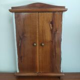 Meuble armoire miniature