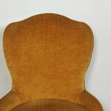 Velvet toad easy chair