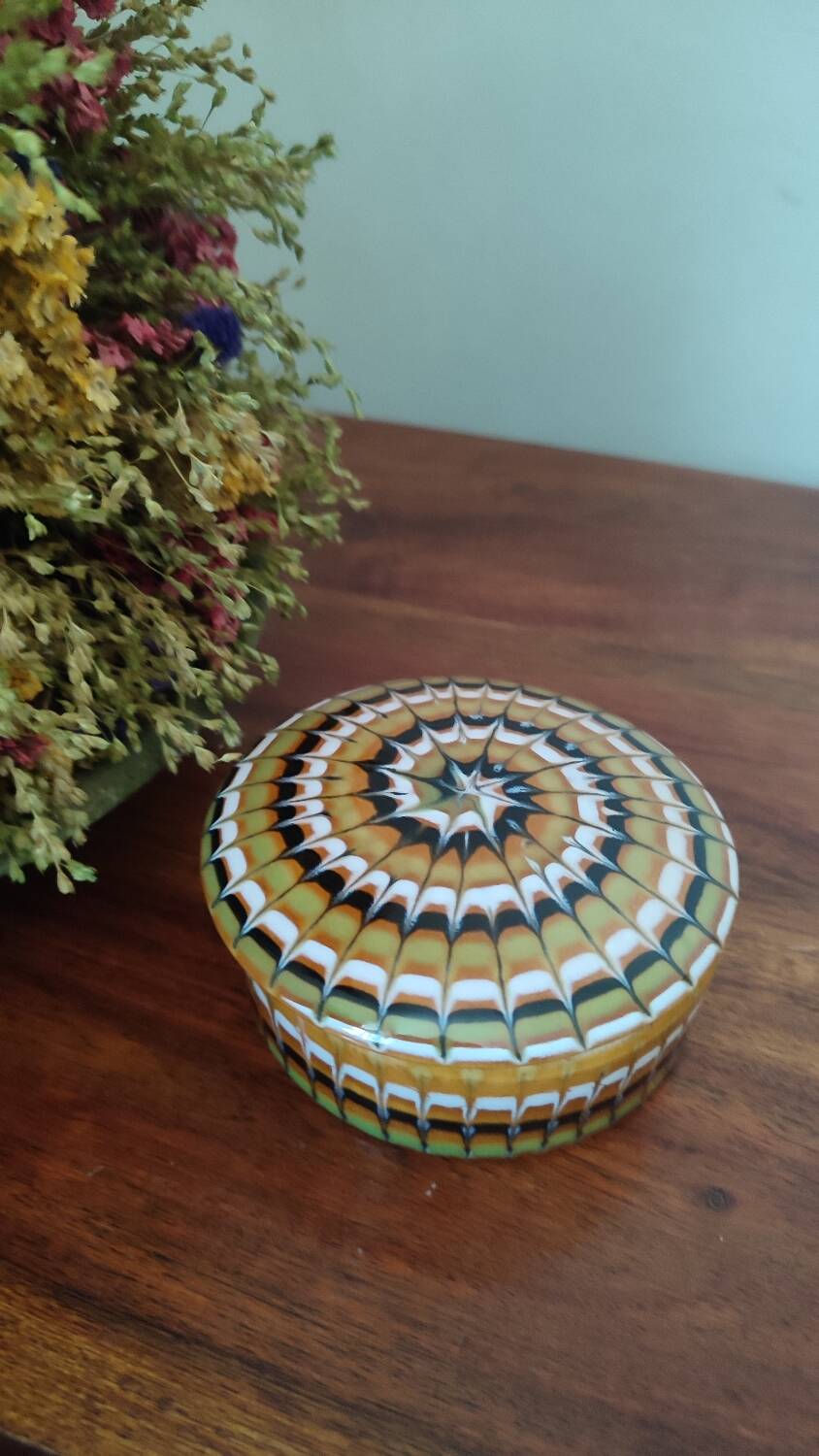 Art Deco ceramic jewelry box with spiral pattern