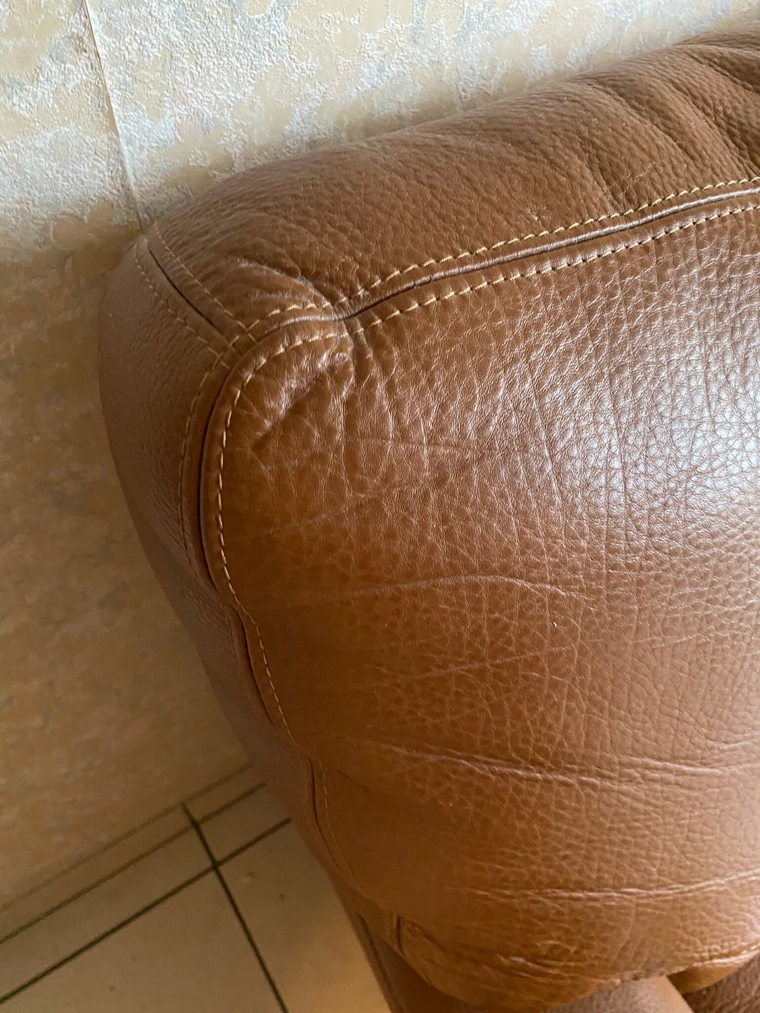 Vintage leather sofa 2 seater convertible caramel color