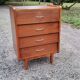 Chest of drawers of the 50s in rosewood spindle feet and fins