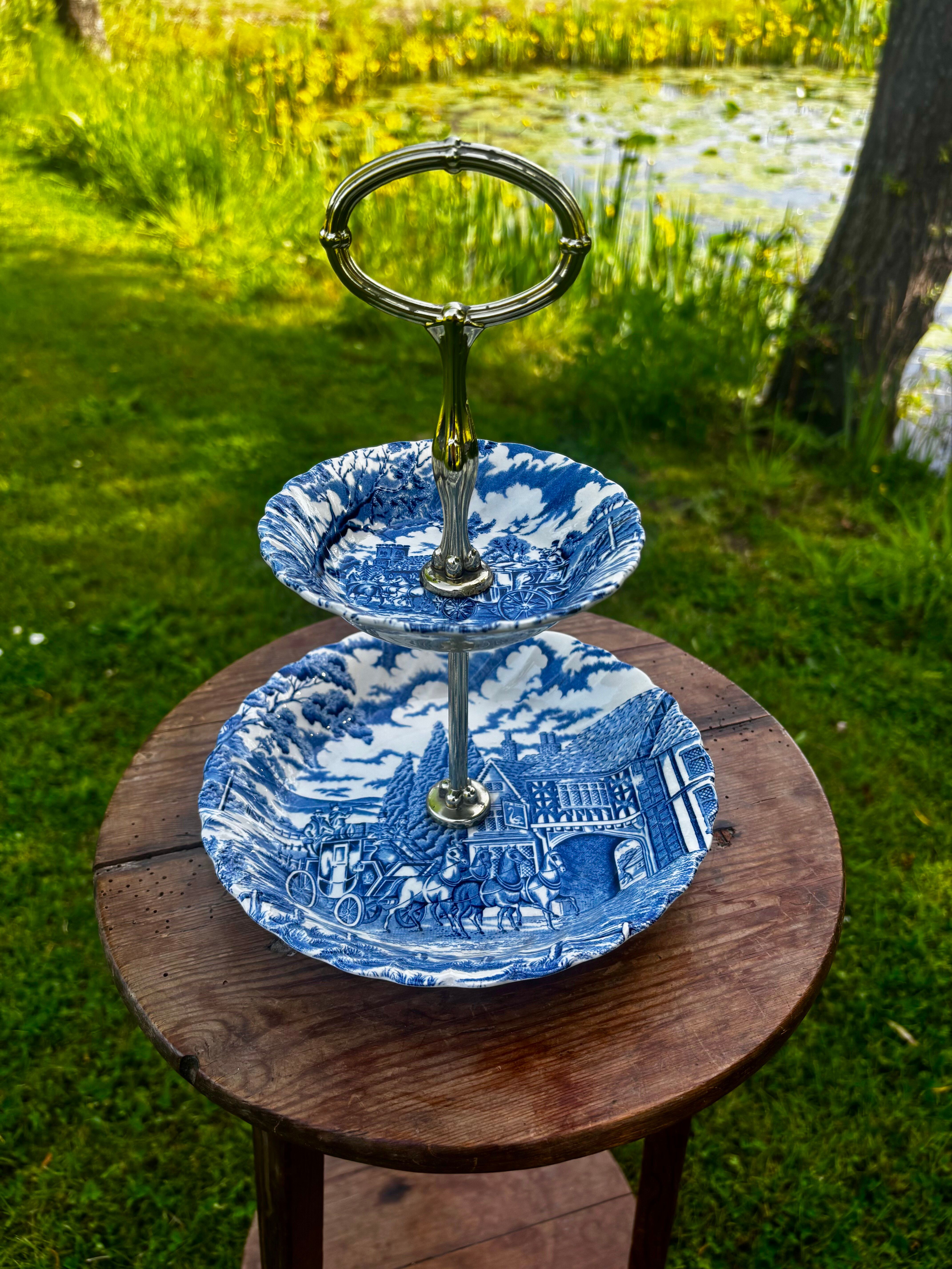 Superb English porcelain servant Myott Royal Mail
