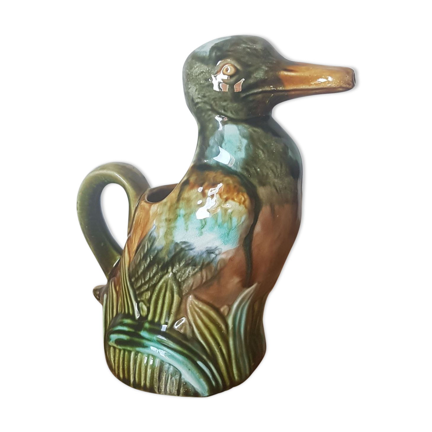 Pitcher of onnaing earthenware