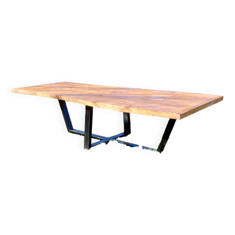 Table, cherry, 12 to 14 people, oak varnish