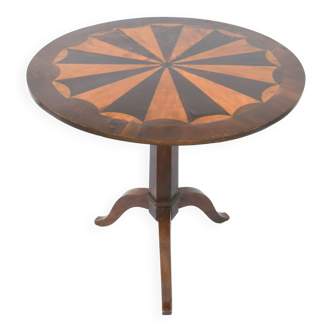 Marquetry pedestal table with tilting top