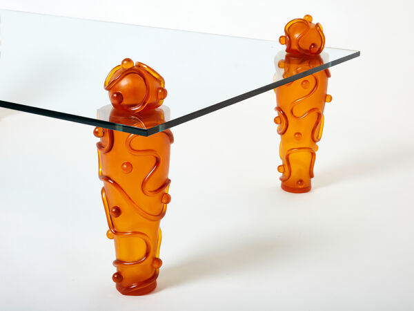 Table basse verre résine signée Garouste & Bonetti 1990