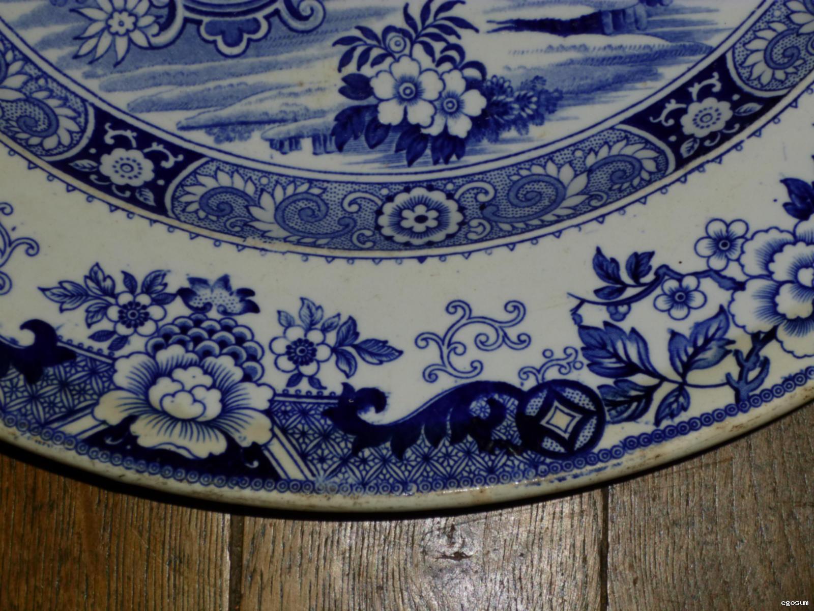 Plat Creil et Montereau décor chinois bleu
