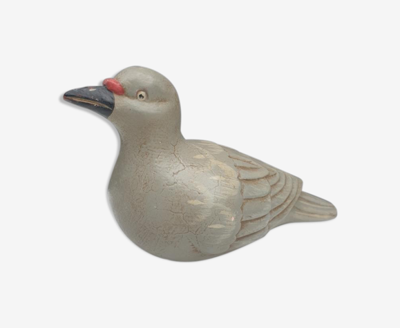 Pigeon gray red painted wood