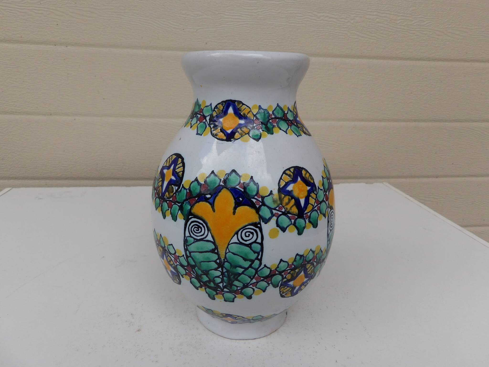 faience vase