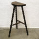 Tabouret haut tripode