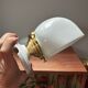 Paire d’appliques vintage en opaline blanche