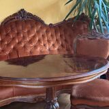 19th-century neo-Rococo antique canapé – Walnut structure