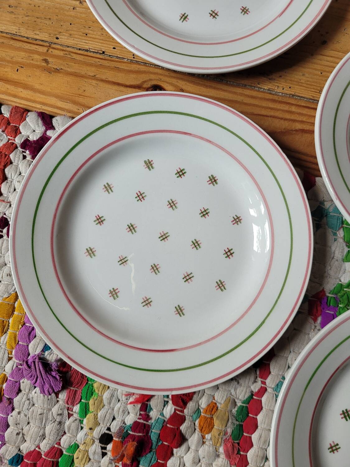 Set of 6 K&G Luneville dessert plates