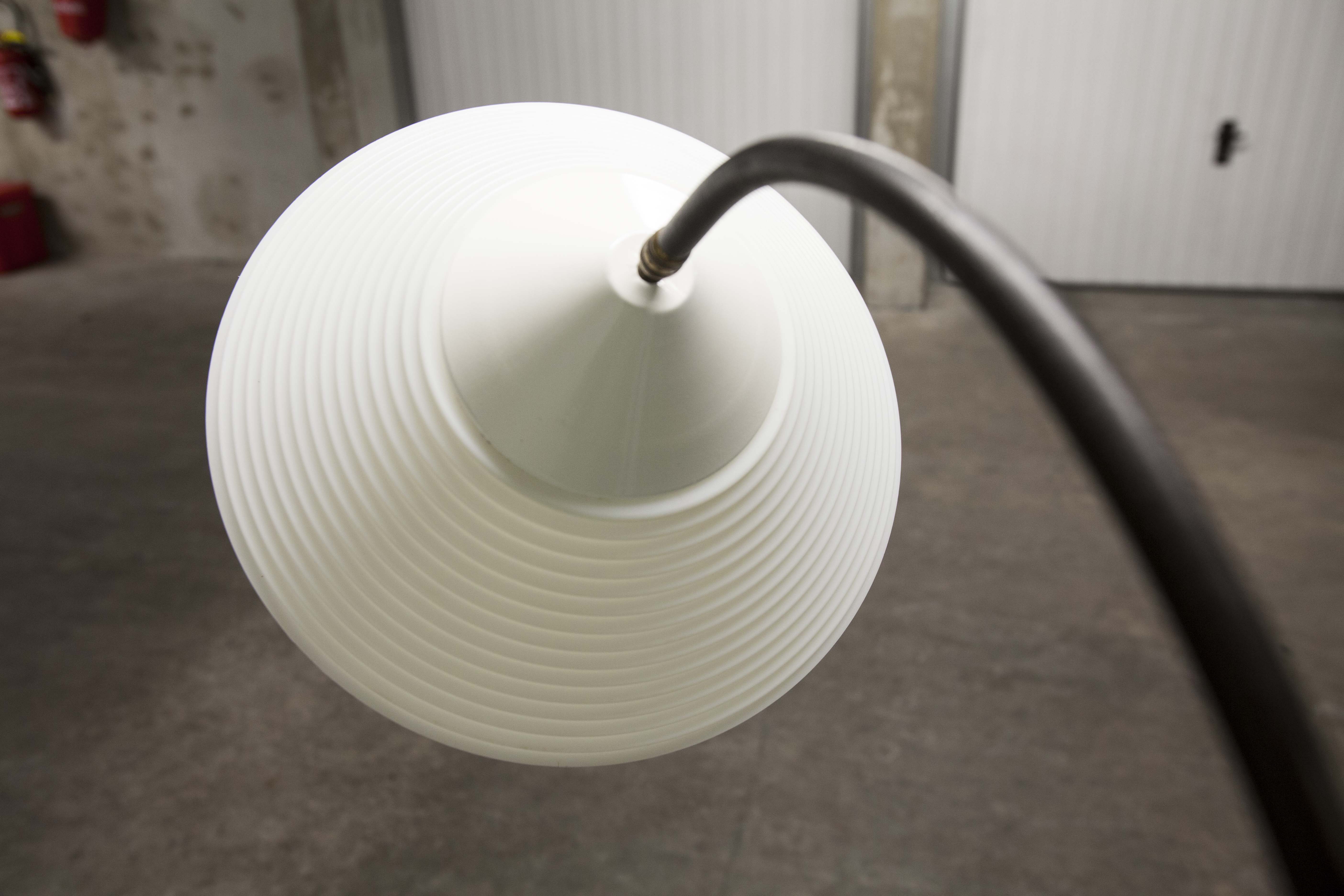 Floor lamp tripod Tablet door magazine 50 s