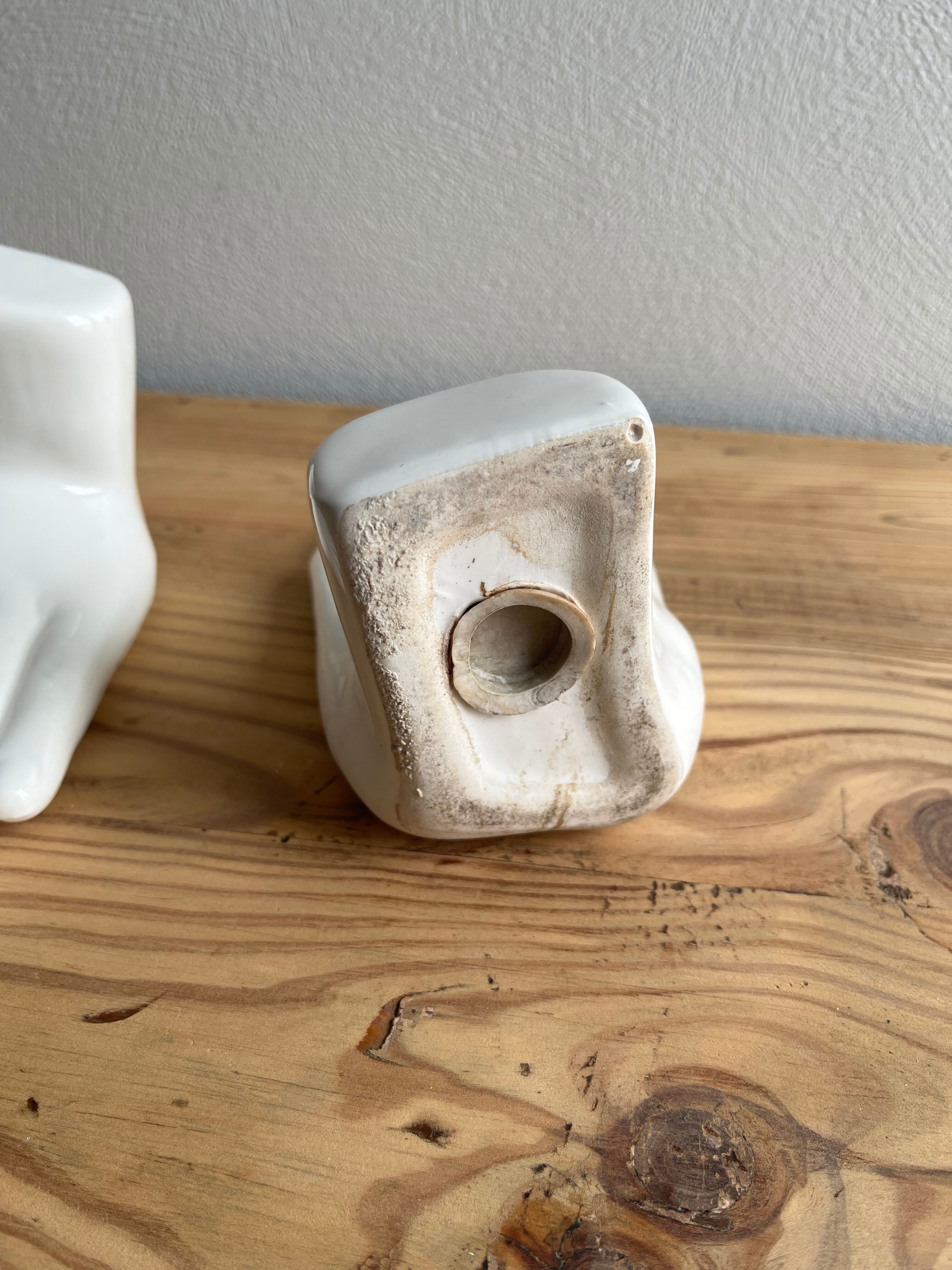 Ceramic hand book clamps