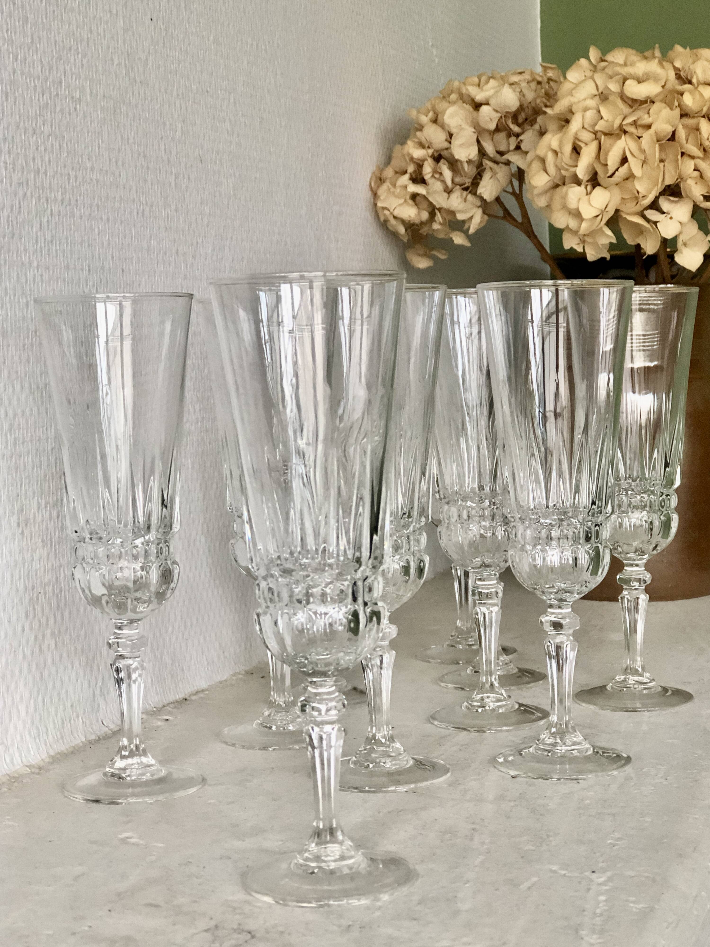10 Flûtes vintage à champagne