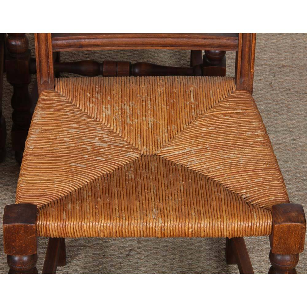 Ensemble de 8 chaises paillées en bois massif, 1940