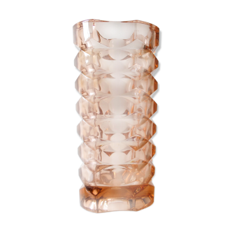 Glass faceted vase pink