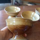 Stoneware stand cups
