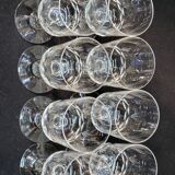 8 anciens verres a vin en cristal de baccarat taillé gravure 10742
