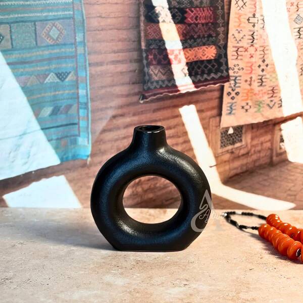 Matte textured black Tafoukt vase