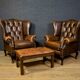 Ensemble de fauteuils Chesterfield avec repose-pieds