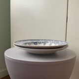 Set of 2 vintage hollow plates
