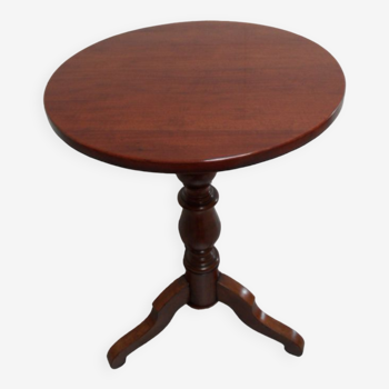 Antique round mahogany winetable  sidetable