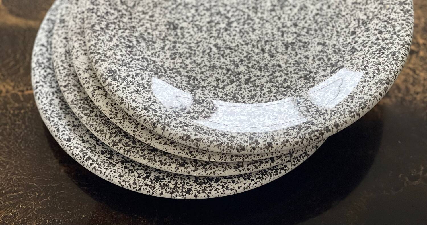 4 Castelforte dessert plates.