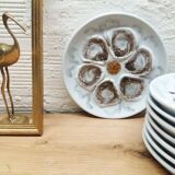 Set of 8 St Amand oyster plates