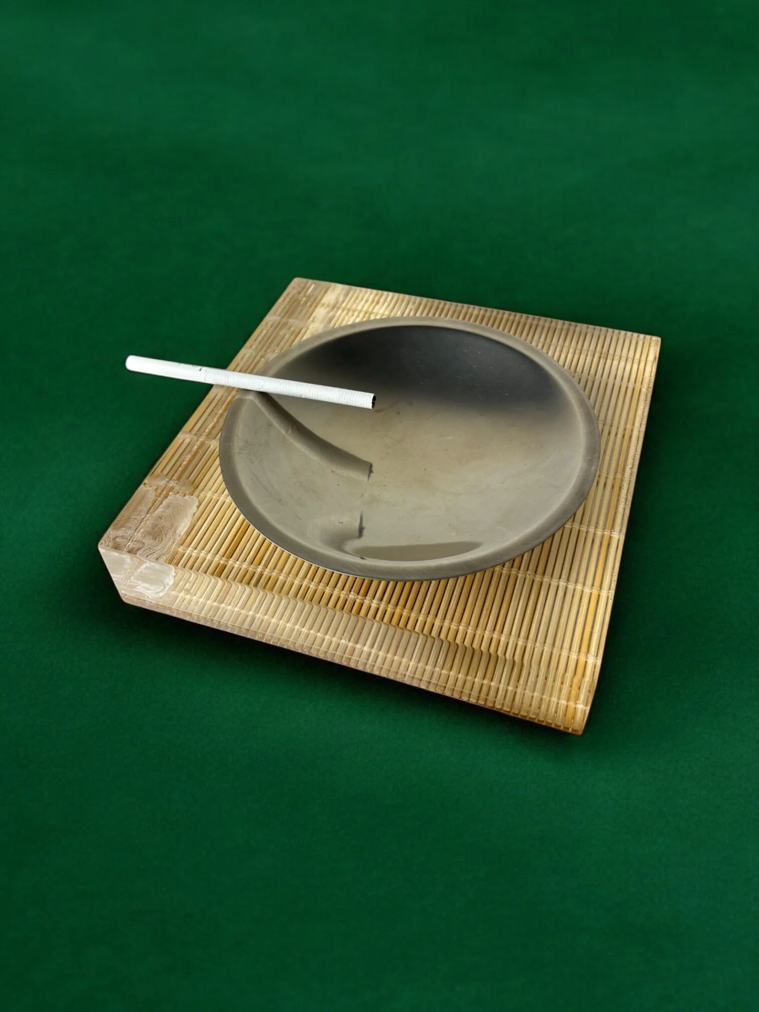 Lucite & rattan ashtray, Christian Dior style, 1970