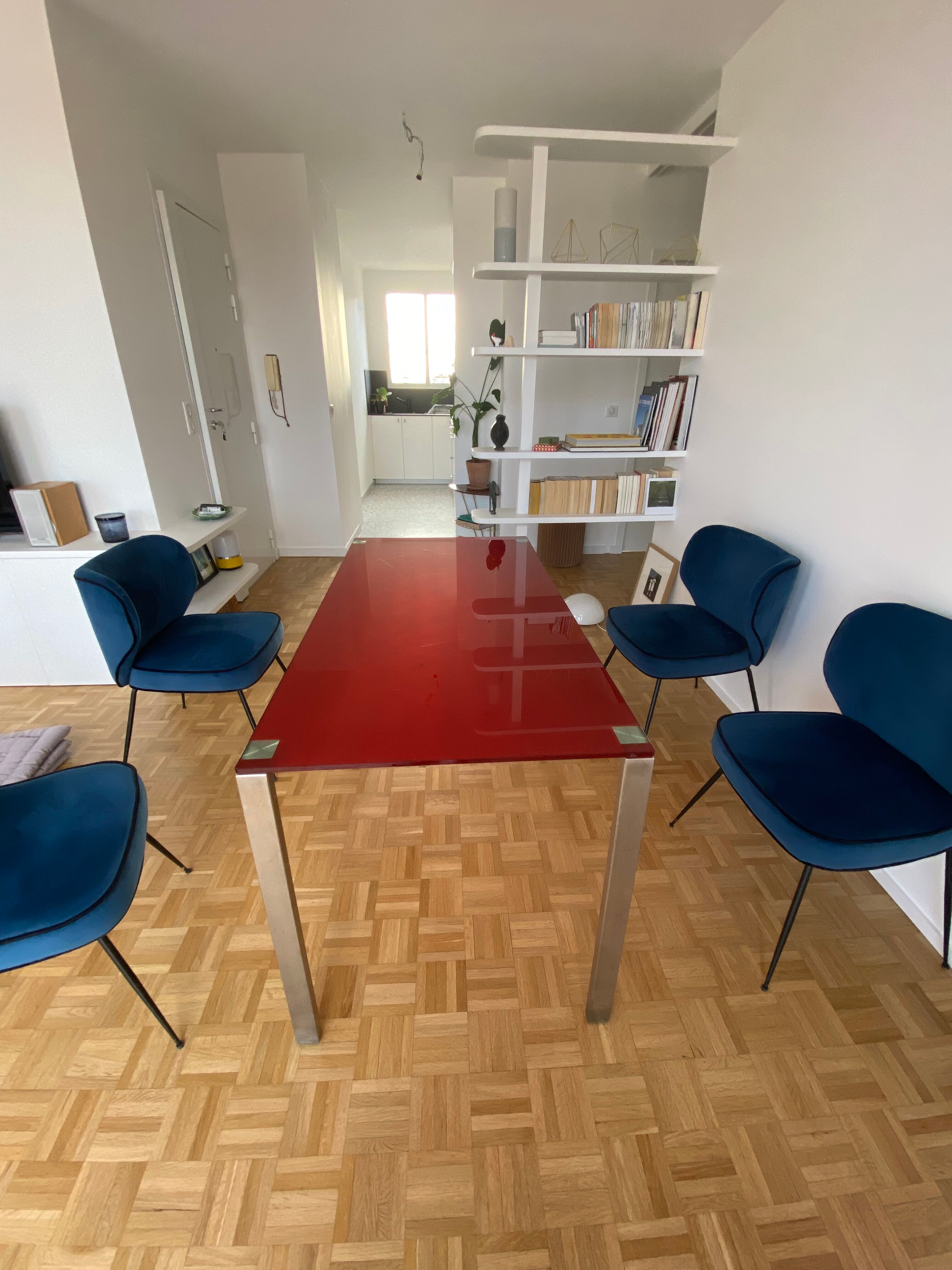 Nouvel Jean table