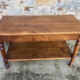 Draper table in walnut