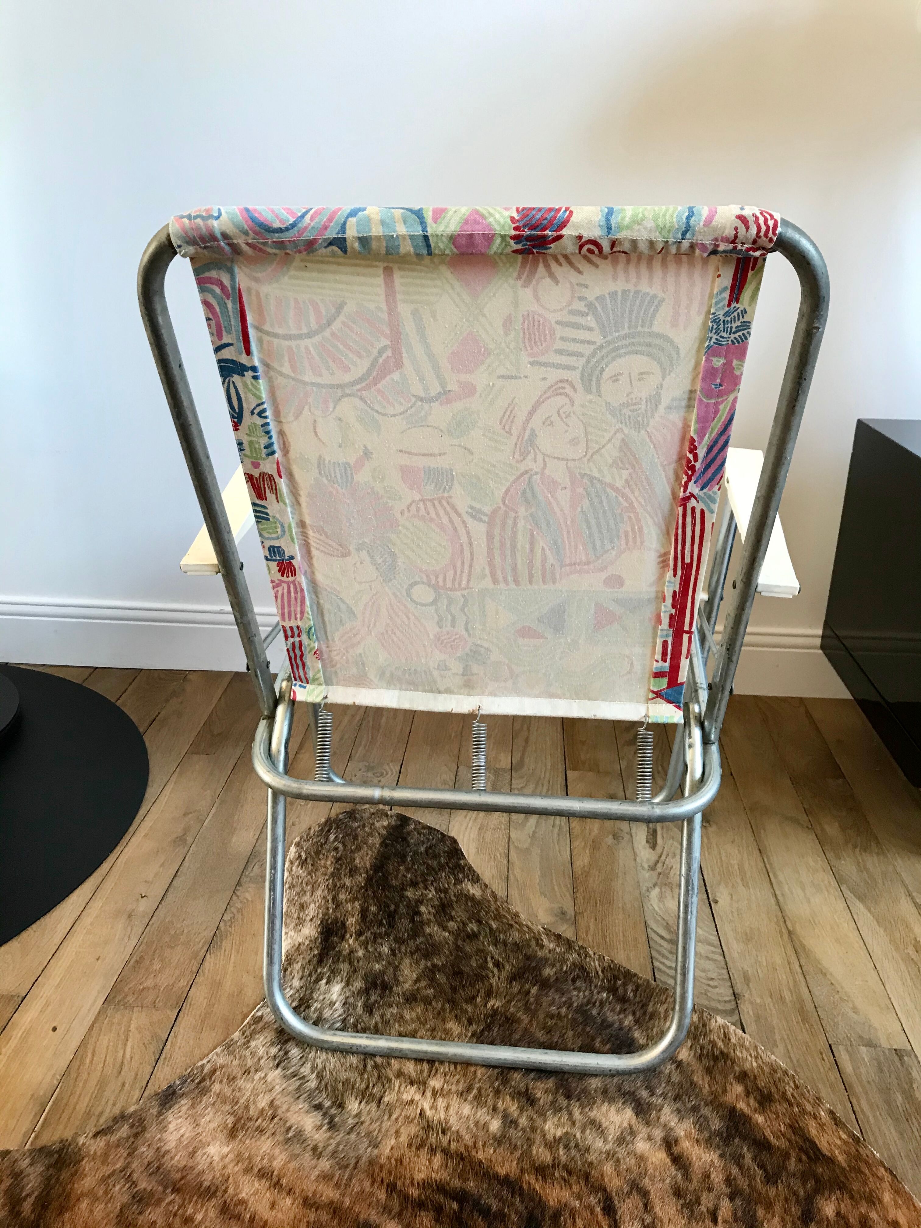 Colorful folding camping chair face pattern 70s