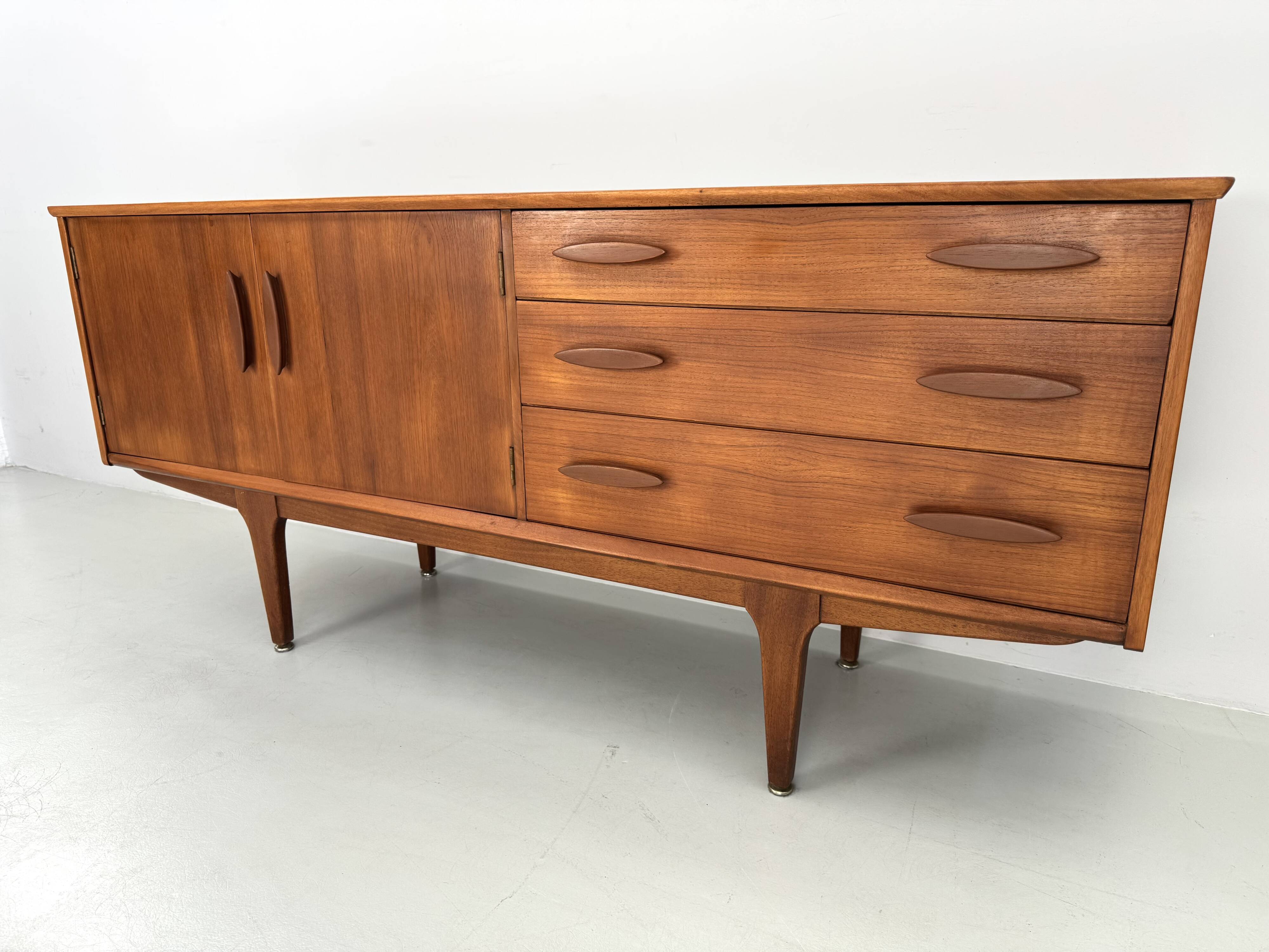 Vintage sideboard by Jentique from the 1960s teak