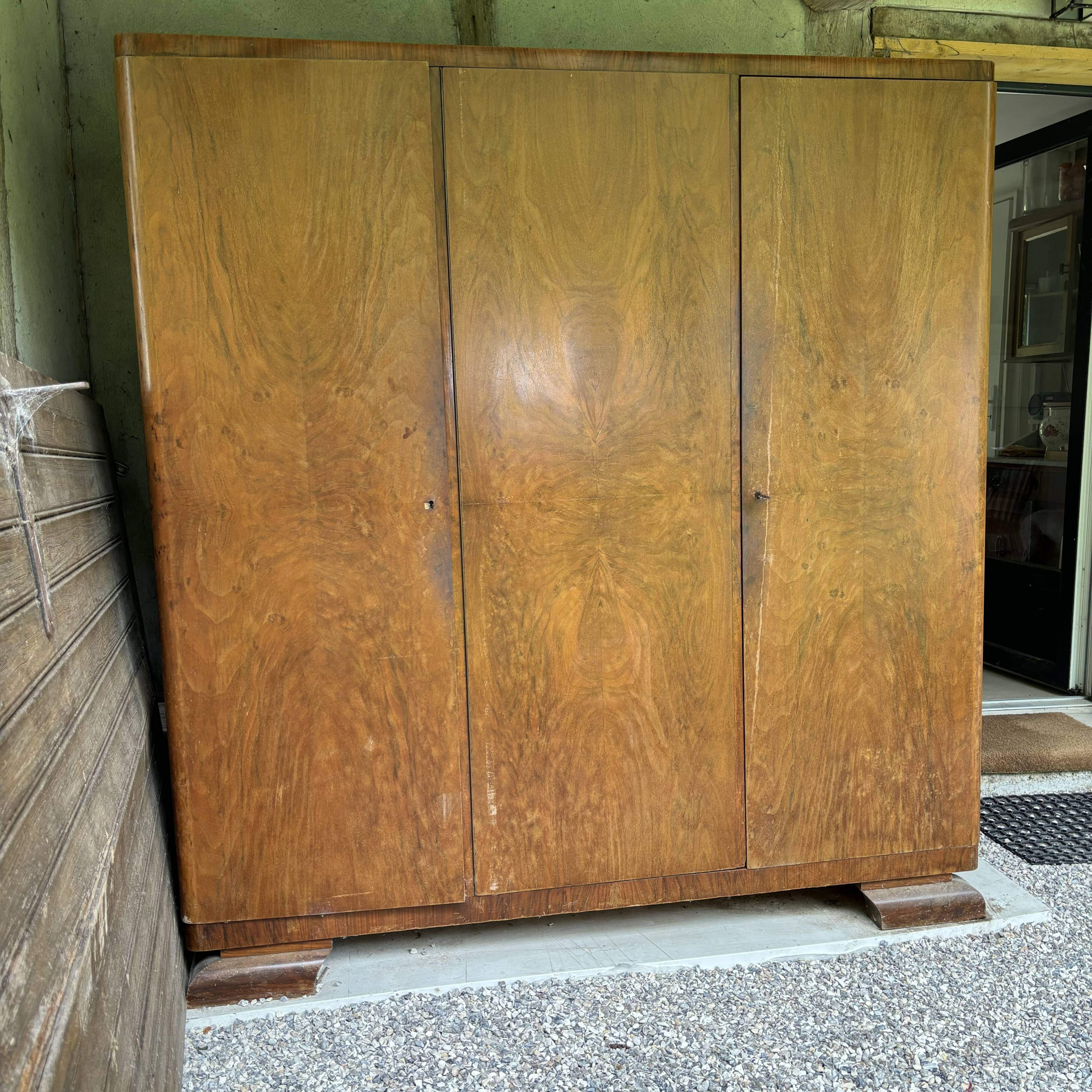 Art Deco walnut cabinet, 1930s-40s